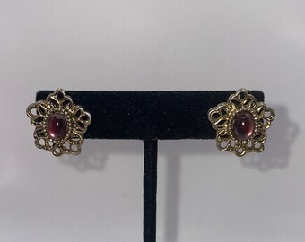 Vintage Gold Tone Purple Floral Flower Stud Statement Earrings