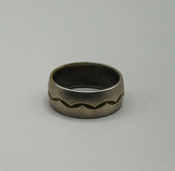 Vintage Silver Tone Zigzag Statement Ring Size 7 - image 1