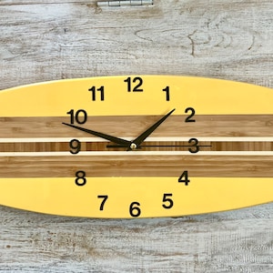 Surfboard Coastal Beach Clock