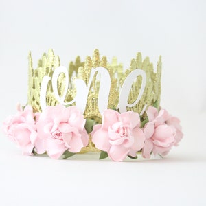 Corona de primer cumpleaños cursiva blanca flores rosas bebé corona de cumpleaños diadema accesorio de fotografía mini Lainey imagen 2