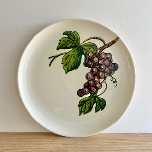 Poppytrail California Fruit dinner plate by Metlox 1949 set of 2