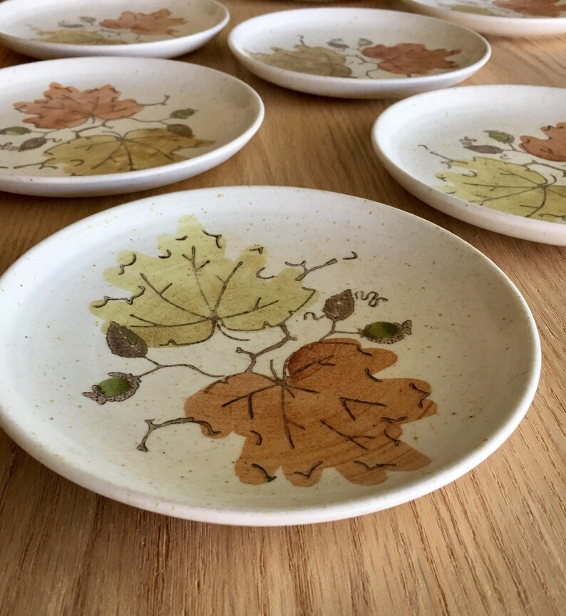 Poppytrail Woodland Gold bread plate by Metlox 1959-1979 made in California sold individually