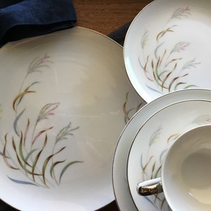 Autumn Breeze 1950-60s Norcrest Fine China Various Pieces dinner, salad, bread plates, soup and fruit bowls, and cup and saucer sets