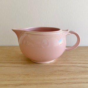 LuRay Pastel dinnerware creamer in pink