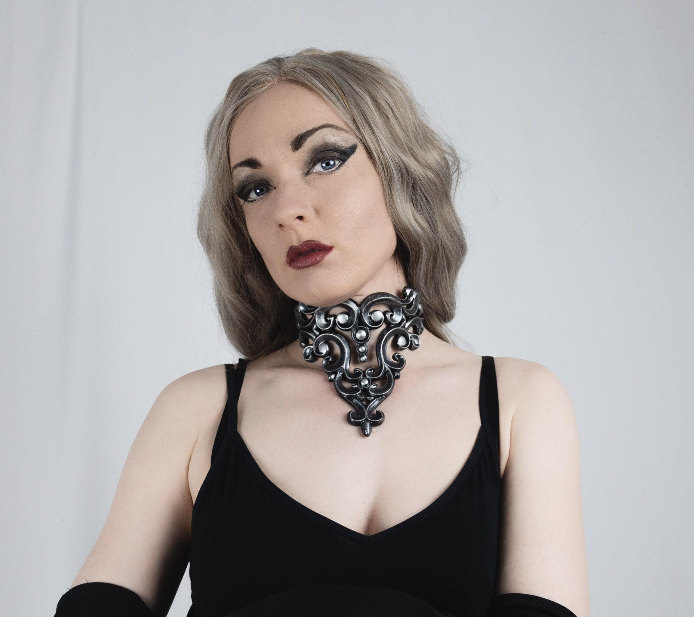 Silver Latex Choker Necklace Collar Elegant Metal Look Elf