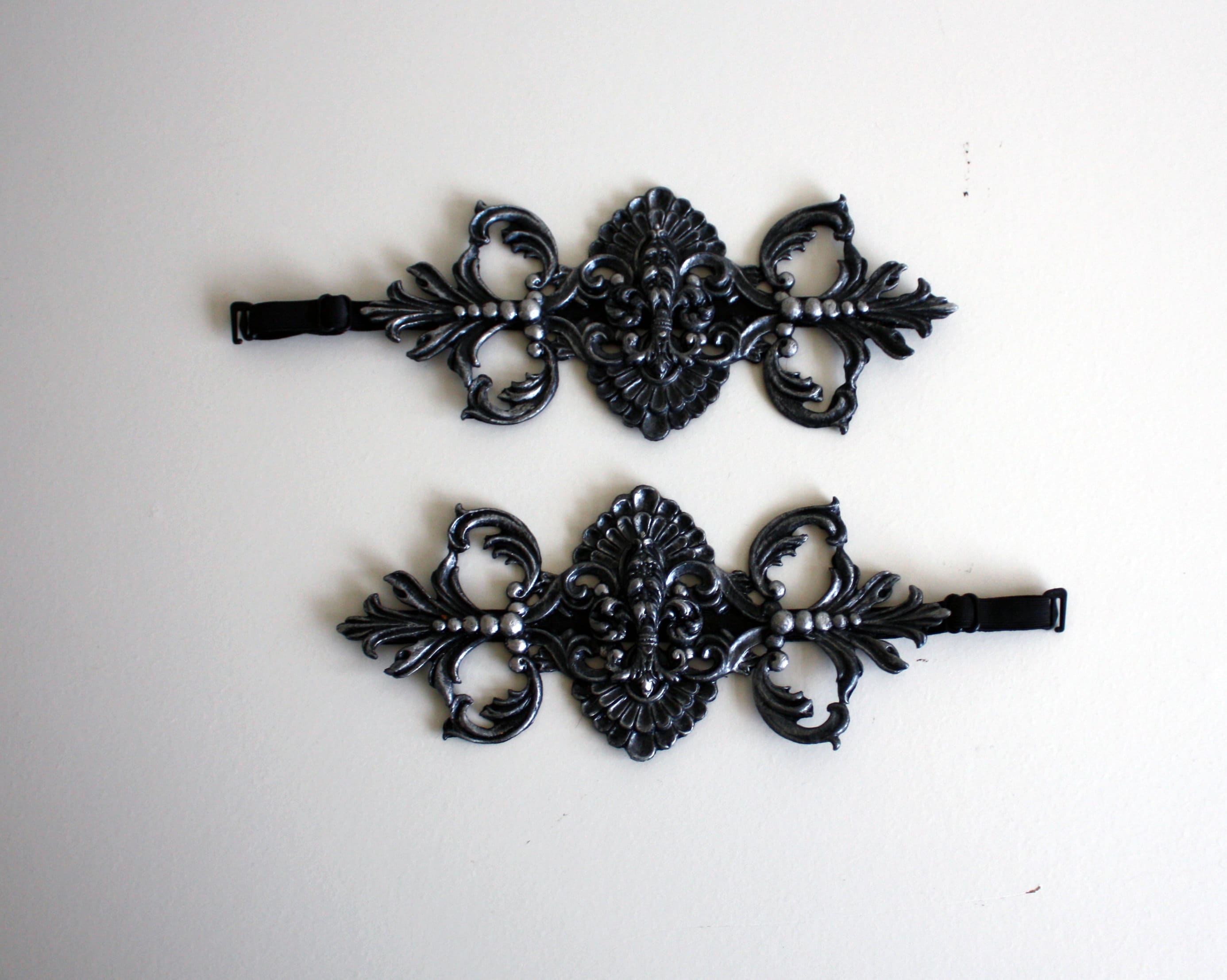 ☆MARS MARK☆ Fleurdelis Linker Bracelet No2 M98 Royal Fleur de Lis Linking Bracelet — Tim and Mabel