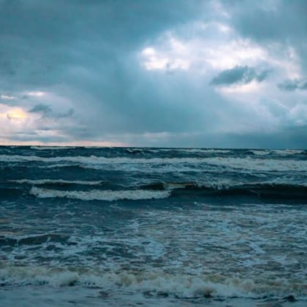 Mer orageuse - Fine Art Photography - Téléchargement de photographie numérique, téléchargement instantané, photographie de mer, mer Baltique, photo de bord de mer, ciel de tempête