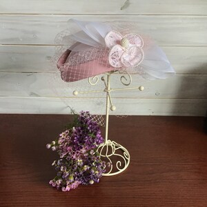 Women's Vintage Fascinator Hat Clip Hair Rose Rare Wedding Cocktail Evening Prom Collection Shabby Chic Designer Fashion Veil Tulle Flower