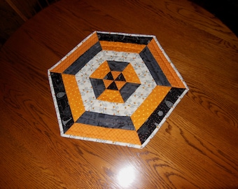 Halloween Table Runner | Halloween Decor | Halloween Mini Quilt | Fall Decor