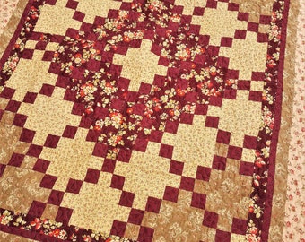 Floral Lap Quilt | Reproduction Quilt | Floral Bedding | Cottage Quilt | Cottage Throw
