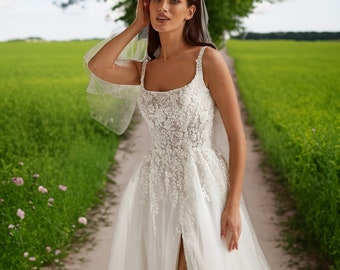 Sleeveless A-Line Boho Wedding Dress with Backless Design, Straps, and Square Neck Sweep Train Bridal Gown Ivory Sparkle Tulle Side Slit