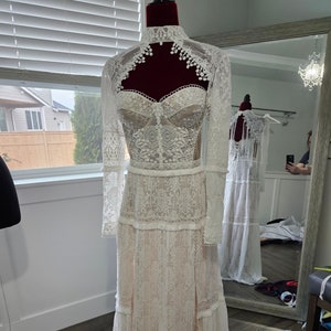 Beautiful Boho Sleeveless Sweetheart Open Back Wedding Dress Bridal Gown Simple ALine Removable Long Sleeves with Fringe