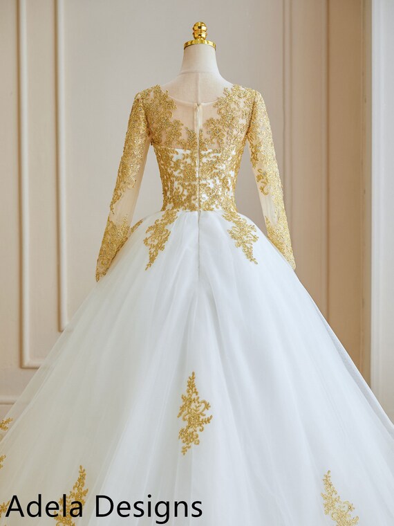 White And Gold Bridal Ao Dai | Vietnamese Traditional Bridal Dress (#P |  Dream Dresses by P.M.N.