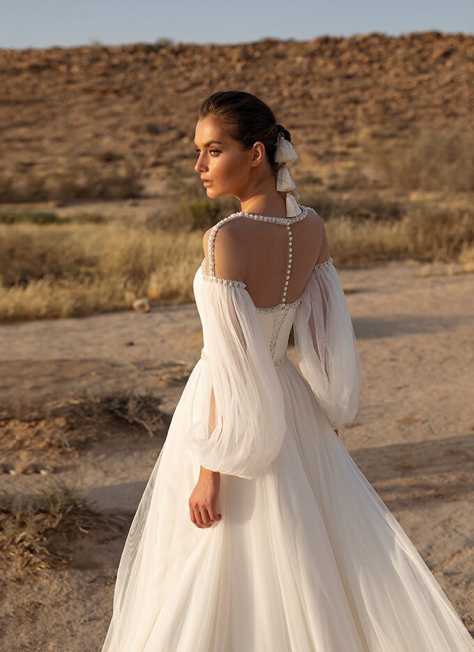 Bishop Lantern Long Sleeves Wedding 