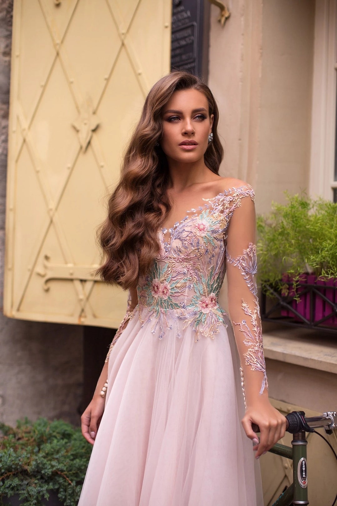 Beautiful Floral Embroidery Long Illusion Sleeve Wedding Dress Bridal ...