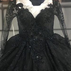 Gothic Long Sleeve Off Shoulder Luxury Long Train Lace Wedding Dress Black Unconventional Bridal Ball Gown Ivory