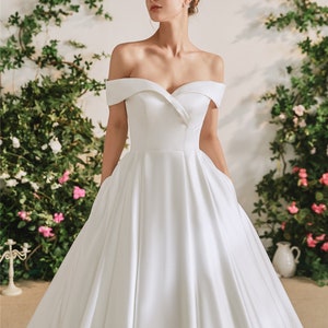 Off-the-Shoulder Sweetheart Ball Gown Satin Sleeveless Garden Bridal Dress