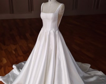 Beautiful Mikado Minimalist Wedding Dress Bridal Gown Sleeveless Square Neckline with Thin Straps Open Back Aline with Train