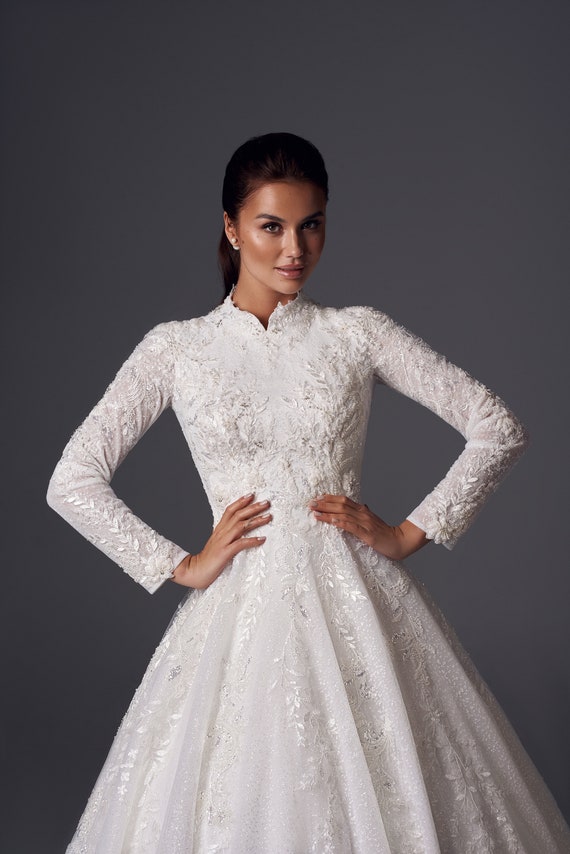 Luxury Modest High Neckline High Backline Collared Long Sleeve Ball Gown  Wedding Dress Bridal Gown Sparkle -  Canada