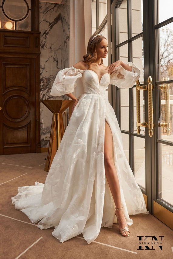 Beautiful Romantic off the Shoulder Long Puff Sleeves Corset Lace up With  Side Slit Wedding Dress Bridal Gown Aline Sparkle 