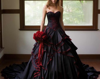 Unique Aline Black and Red Wedding Dress Bridal Gown Two Tone Dress Strapless Sweetheart Neckline Corset Back Handkerchief Skirt Tiered