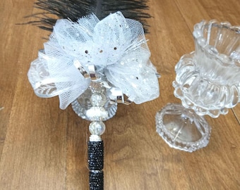 Stylo à plumes d'autruche perlées pour livre d'or de mariage – Noir, blanc, accents argentés