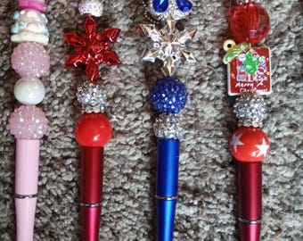 Choisissez 2 stylos. Grands et parfaits petits cadeaux de Noël pour faire sourire les collègues, la famille et les amis d'un enseignant.