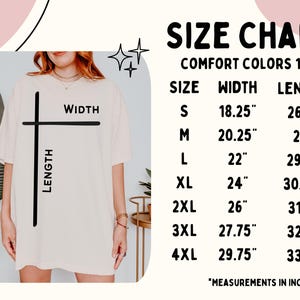 K&ouml;nnte beinhalten: Gr&ouml;&szlig;entabelle f&uuml;r Comfort Colors 1717 T-Shirts. Die Tabelle zeigt die Ma&szlig;e in Zoll f&uuml;r die Gr&ouml;&szlig;en S bis 4XL. Die Breitenmessungen reichen von 46,36 cm bis 75,57 cm, und die L&auml;ngenmessungen reichen von 67,56 cm bis 85,09 cm.