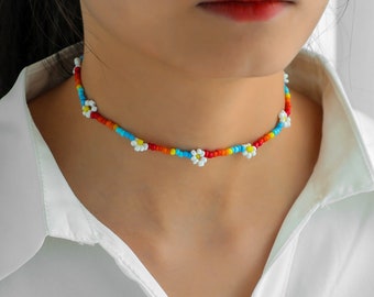 Daisy Beaded Choker,beaded chokerbeaded necklacehippie chokerhippy necklaceboho chokerboho necklaceindie necklacey2k necklacedaisy