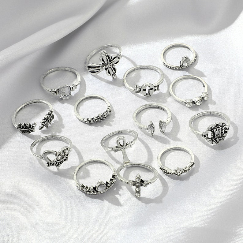 15 Unique Piece Stackable Knuckle Ring Set,Boho Vintage Crystal Stacking Midi Finger Ring Set for Women Teen Girls Fashion Multiple Rings
