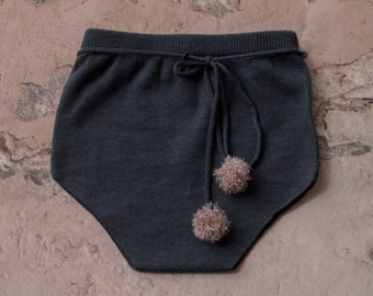 NEW! baby diaper cover/baby bloomers/ merino wool cover/ baby panties/ baby panties with pom pom