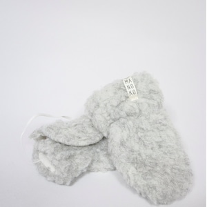 Woolen mittens with a string/ Tiny Thumbs mittens!