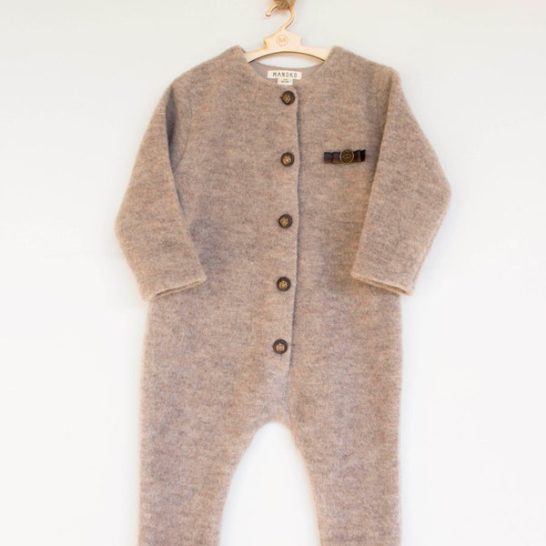 Overall aus Merinowolle/ Baby Merino Wolle Overall/ Kleiner Overall