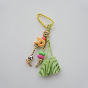 Gepersonaliseerde tashanger TS03.Green, aangepaste tashanger tassel, sleutelhanger kwastje, rugzakaccessoire, cadeau beste vriend, kindernaamkaartje
