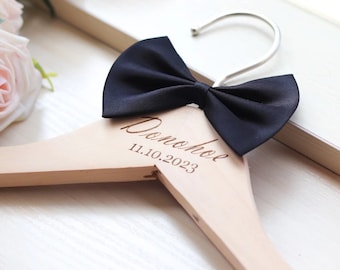 Personalized Wood Wedding Hanger - Bridal Hanger with Bowtie/Pearl, Wooden Engraved Bow Bridesmaid Hanger, Custom Name Dress Hanger