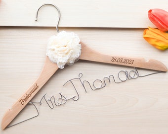 Personalized Wedding Hanger with Rustic Flower, Custom Name Wired Wood Hanger, Bridal Party Gifts, Wooden Bride Wedding Hangers