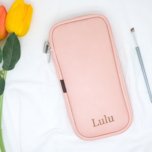 Personalisierte Namens-Make-up-Pinseltasche, individueller Initialen-Kosmetik-Make-up-Kofferhalter aus Leder mit Pinseln, gravierter Pinsel-Organizer-Halter