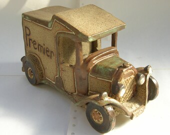 Vintage Handmade Stoneware Delivery Van from Malta (18 x 10 x 9 cm)