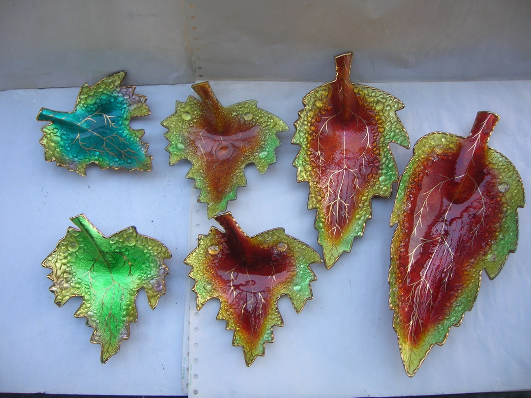 Set of 6 Colourful Leaf Dishes, 4 Small & 2 Large, Metal Sheet ...