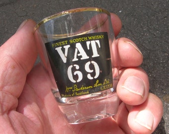 Set of 4 Vintage Shot Glasses, Whisky Glasses (5.5 Cm Tall