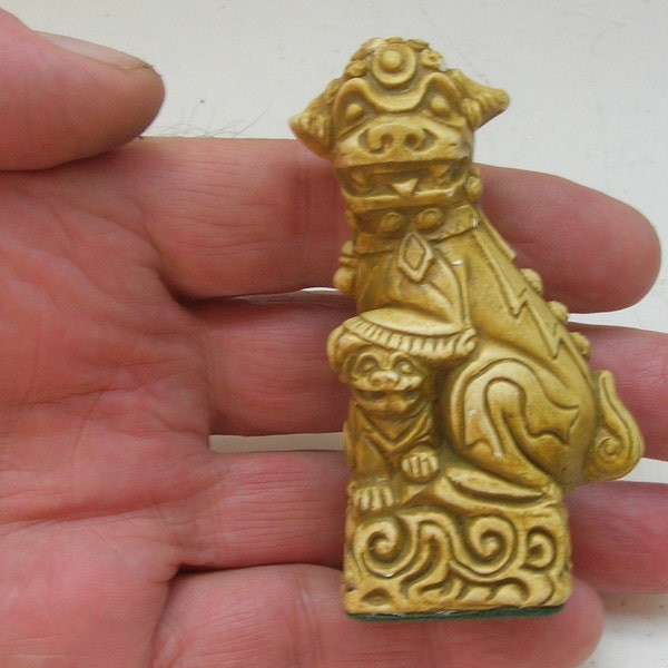 3" Vintage Foo Dog, Foo Lion, with Foo Pup, in Hand Painted Plaster (7.5 cm tall)