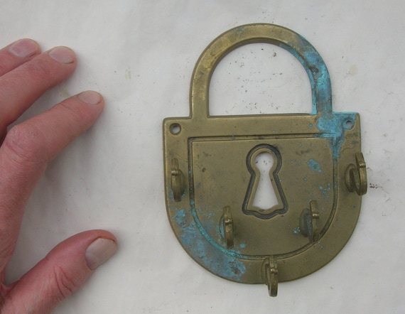 PADLOCK KEY HANGER