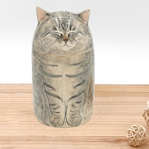 Personalized Cat Urn with Semi-spherical Cover. Closed Eyes. With Name or without Name. Special Memory. Multipurpose Box. Made To Order