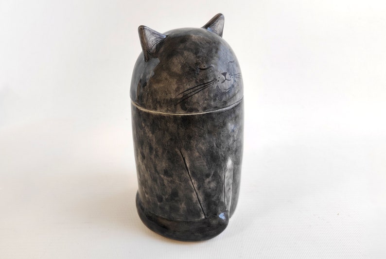 Personalized Cat Urn with Semi-spherical cover, with Name or without Name. Special Memory. Multipurpose Box. Made To Order image 3