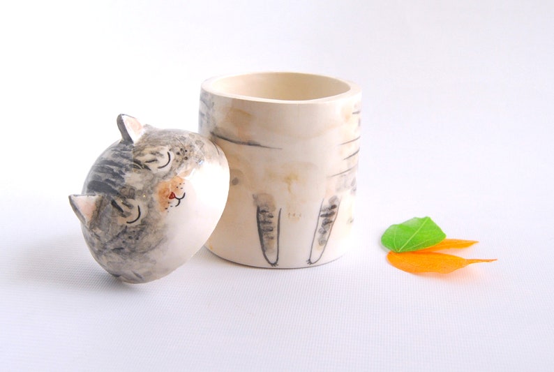 Personalized Cat Urn with Semi-spherical cover, with Name or without Name. Special Memory. Multipurpose Box. Made To Order image 8