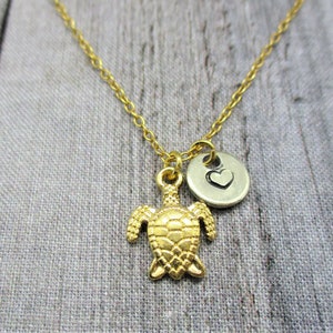 Collar de tortuga de oro Carta personalizada Regalo inicial de tortuga marina oceánica para su joyería de tortuga marina