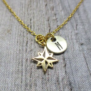 Collar Starburst de oro Carta personalizada Mejor amiga inicial North Star Regalos de joyería para ella