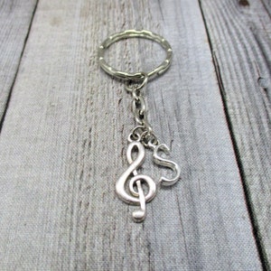 Llavero con clave de sol, llavero musical, regalo inicial para amantes de la música, regalo personalizado para músicos, llavero con nota musical, regalos personalizados para ella