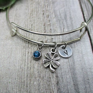 Pulsera de trébol de cuatro hojas con pulsera de piedra de nacimiento Joyería de trébol Regalo personalizado para su pulsera de planta de regalo de cumpleaños