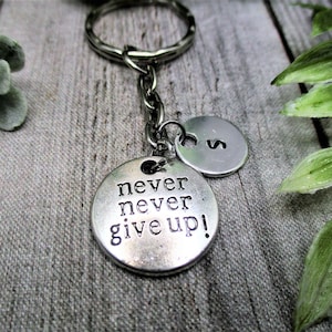Nunca renuncies a llavero Regalo personalizado con sello de mano Regalos personalizados para ella / él